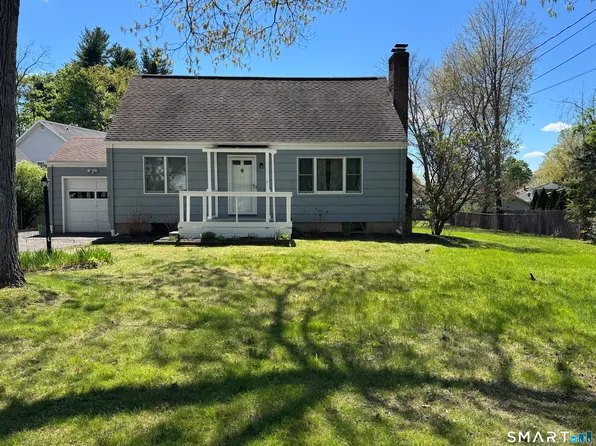 52 Maple Ave, North Haven, CT 06473