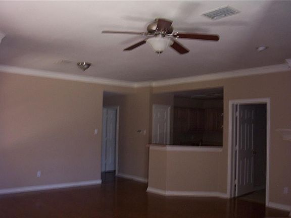 5th image of 3005 Huntington Ct
