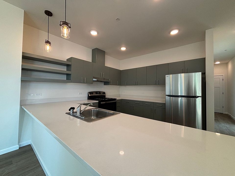 1st image of 401 Union Ave SE #402