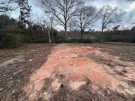 4th image of 137 Old Creek Rd