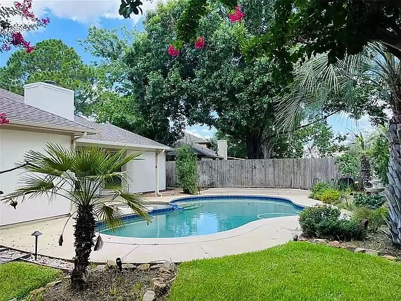 2nd image of 22622 Williamschase Dr