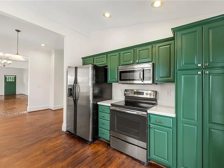 1727 Defoor Ave NW — Photo 3