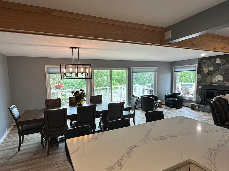309 Riverside Dr — Photo 9