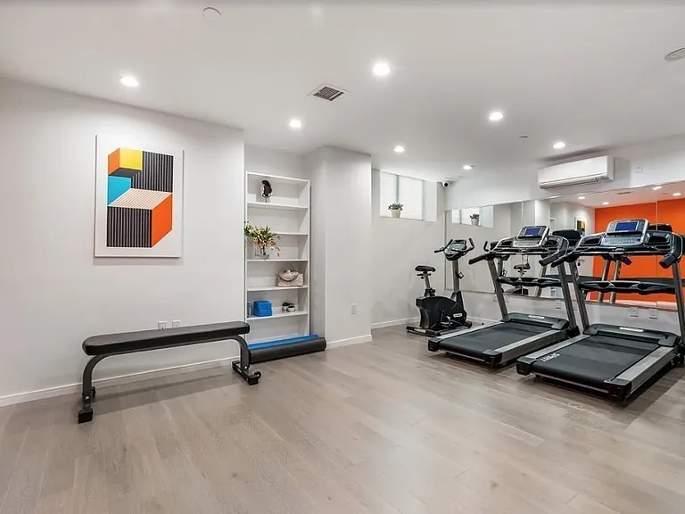 40 Pinehurst Ave #6B — Photo 13