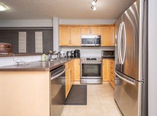 10 Country Village Park NE #3103, Calgary, AB T3K 0W5