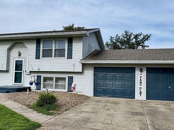 2nd image of 1102 Cherry Hills Dr