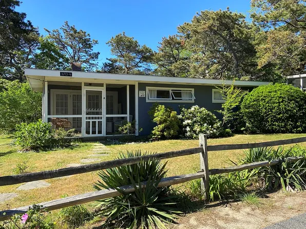 370 Wilson Ave #D, Wellfleet, MA 02667
