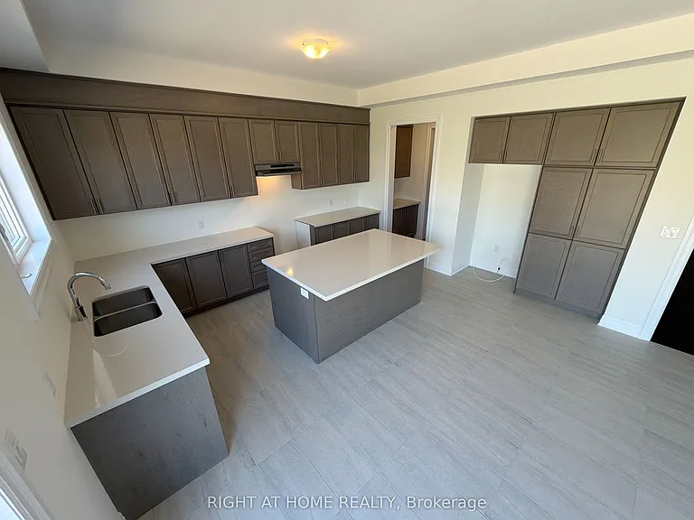 2127 Binbrook Dr — Photo 18