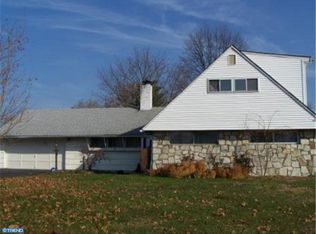 34 Steeplebush Rd, Levittown, PA 19056