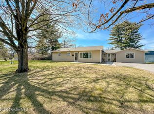 4 June Dr, Queensbury, NY 12804