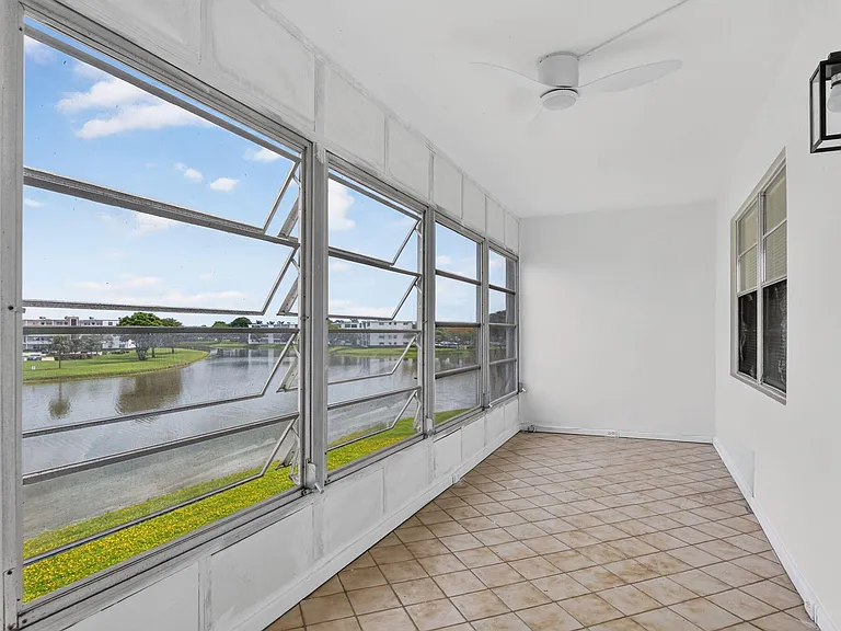 3045 Cornwall Dr #C — Photo 23