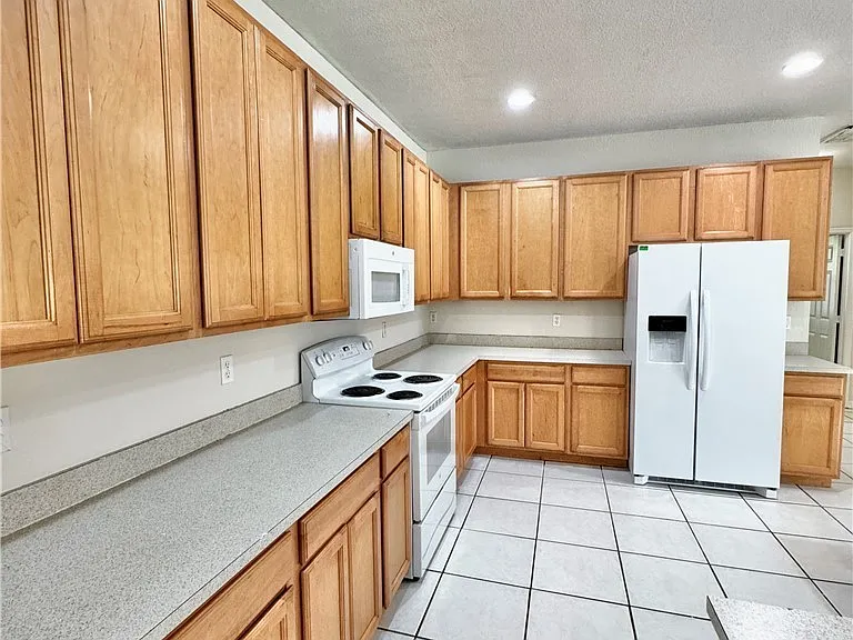 530 Kilgour Ave — Photo 12