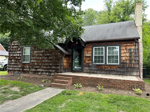427 Spring St, Mount Airy, NC 27030