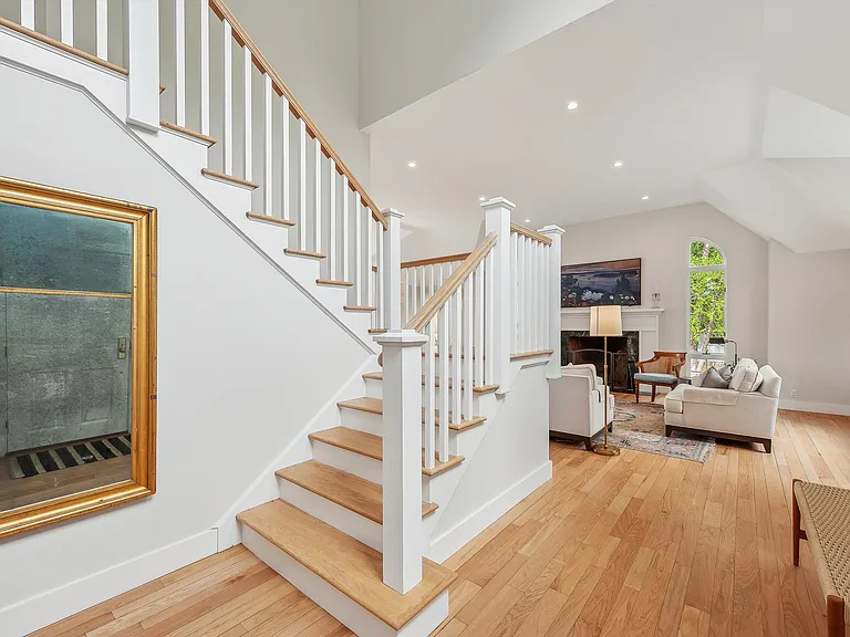 127 Narrow Ln S — Photo 15