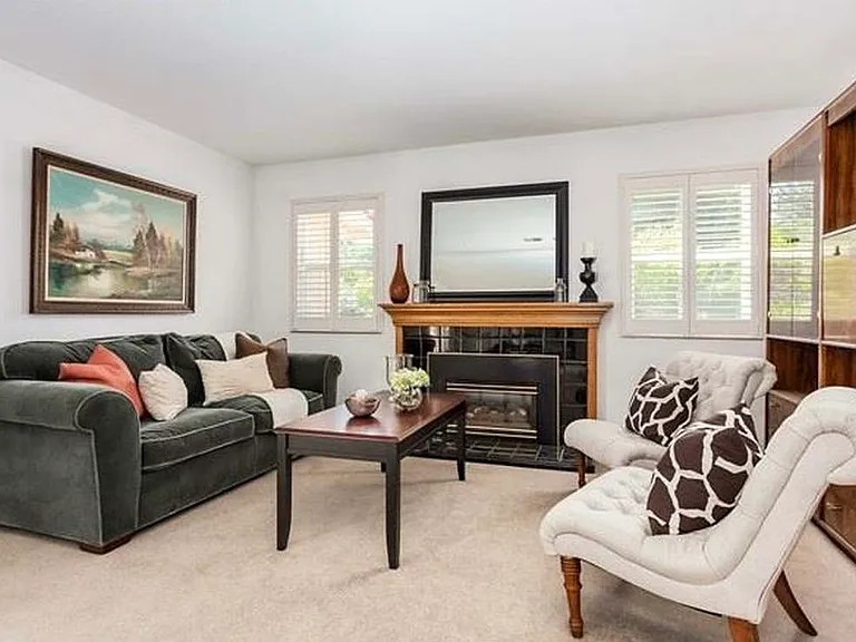 Carpenter Ct — Photo 3