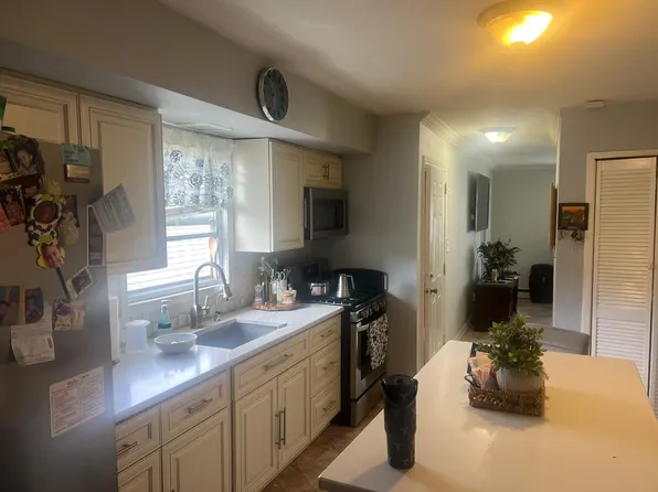 102 West 48th Street image 5 of 20