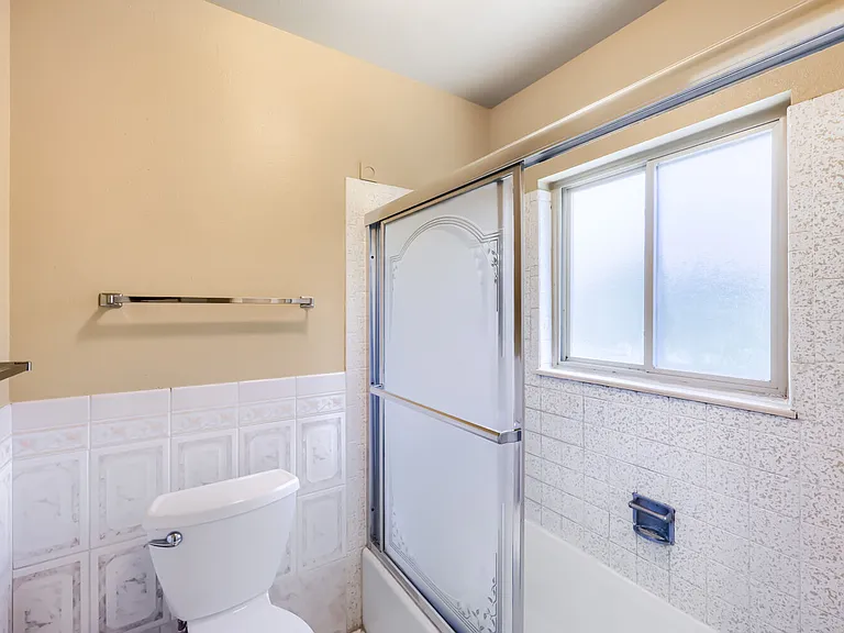3202 Springridge Dr — Photo 16