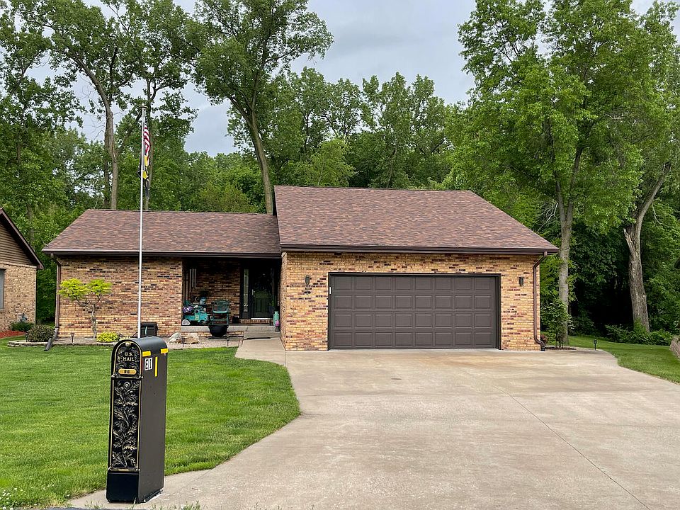 1st image of 2051 Heatherlynn Dr E #1