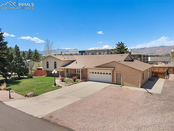 3rd image of 6730 Prince Dr