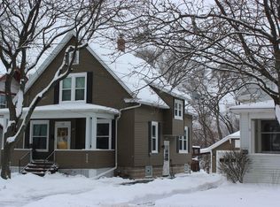 343 W State St, Burlington, WI 53105