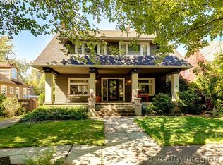 513 NE Hazelfern Pl, Portland, OR