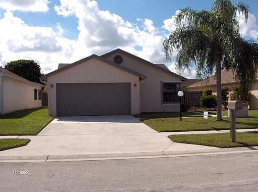 1st image of 4620 Willow Pond Ct E