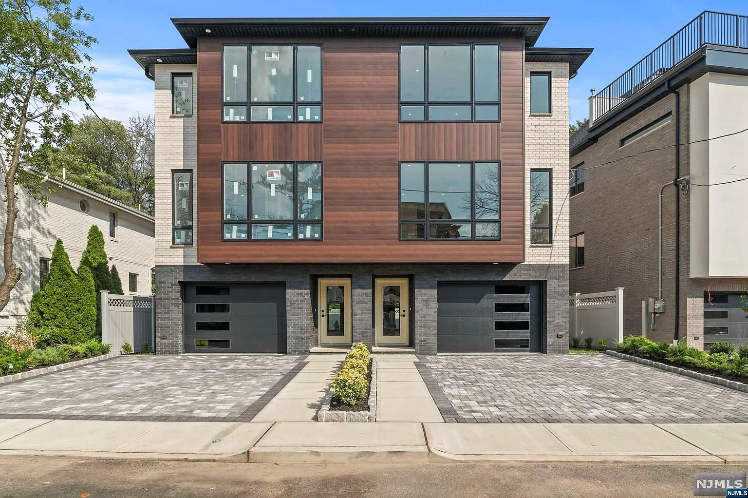 806 Jassamine Way photo 1