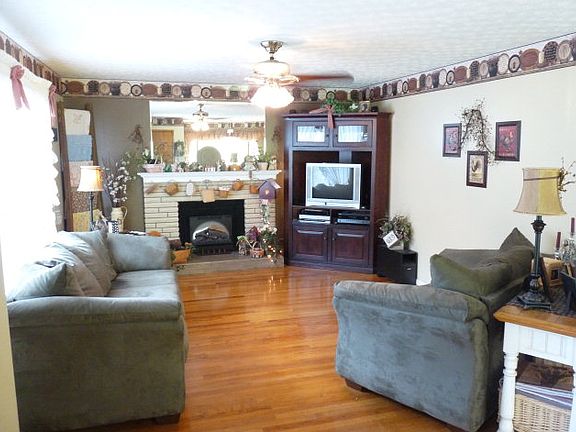 4th image of 1766 Campbell Dr