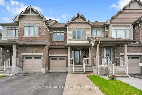 174 Hawkshaw Cres Photo 1