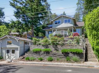 71 Scenic Dr, Ashland, OR 97520