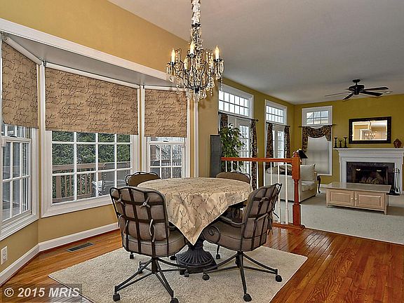3rd image of 10823 Hillbrooke Ln