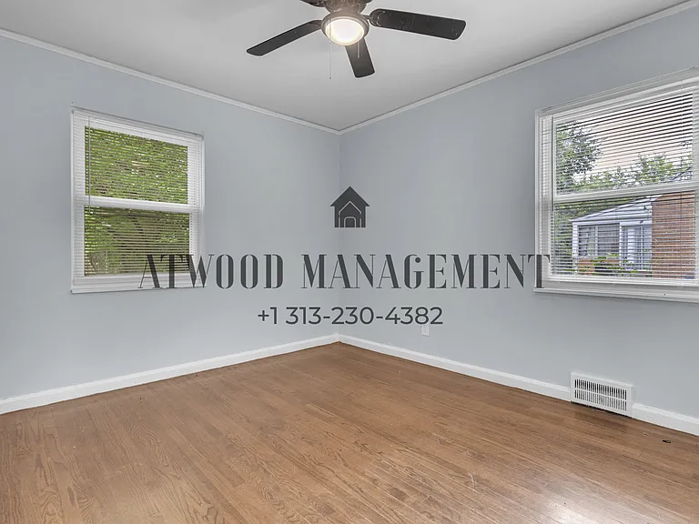 9755 Wayburn St — Photo 10