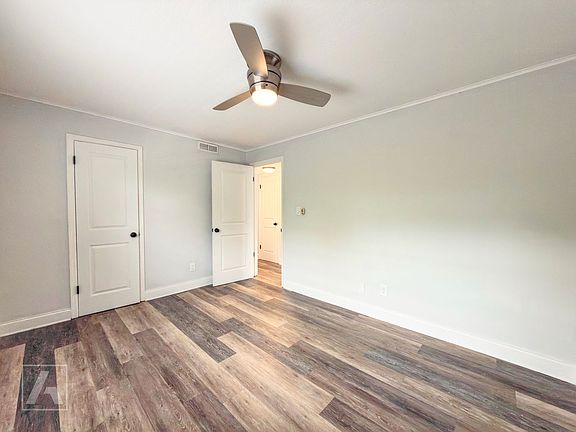 4th image of 3323 N Westmoreland Dr #33253
