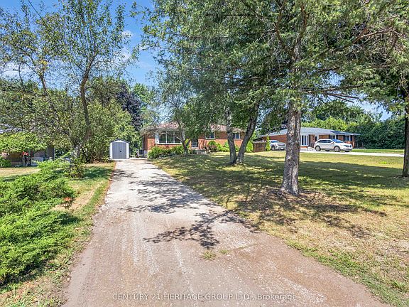 4th image of 30 Ridgeway Ave