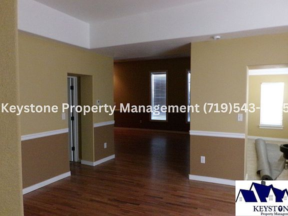 5th image of 820 W Abriendo Ave