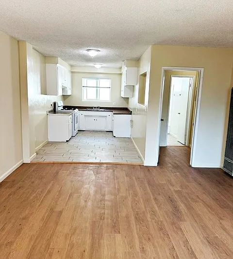 1838 W El Segundo Blvd — Photo 3