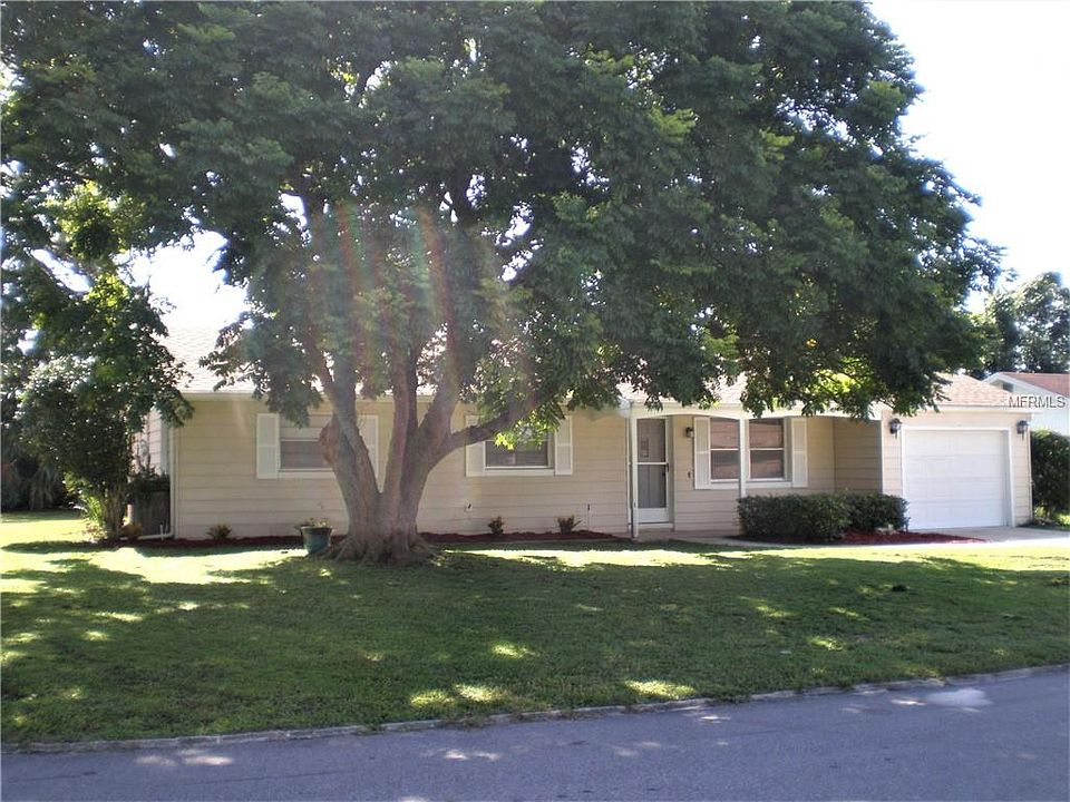 1st image of 45 Wisteria Dr