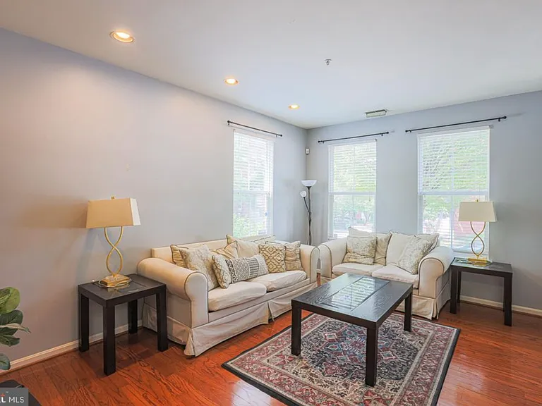 111 N Bethel St — Photo 10