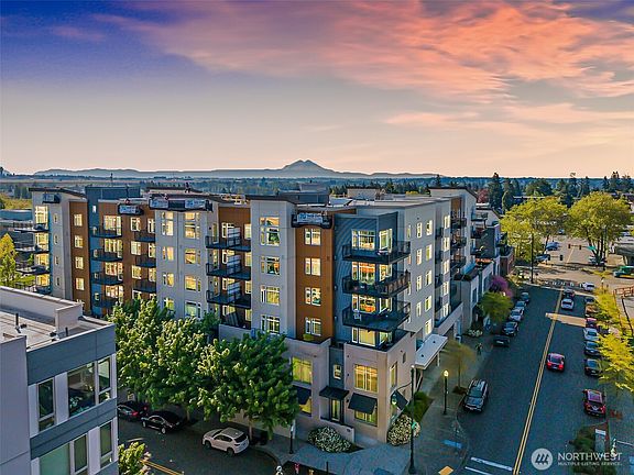2nd image of 15100 6th Avenue SW #513