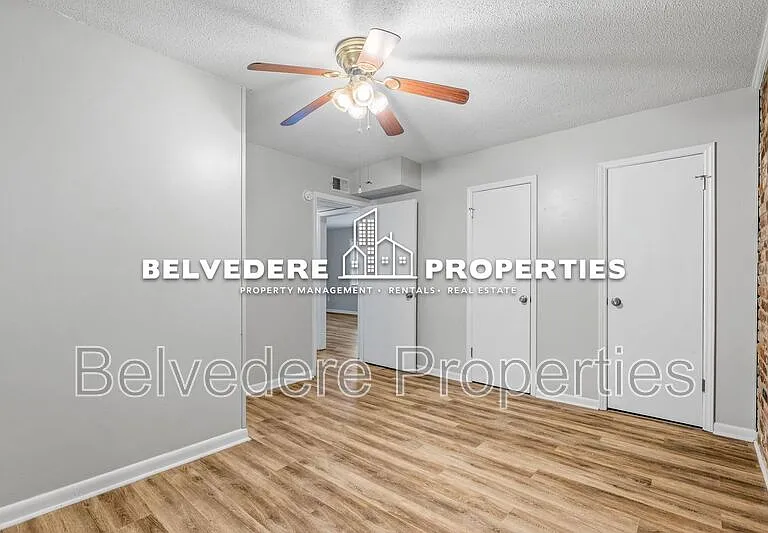 360 S Cherry St #B — Photo 15