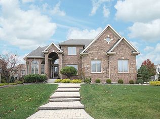 11613 S Century Cir, Plainfield, IL 60585
