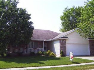 17 Blakeridge Pl, Mt Zion, IL 62549