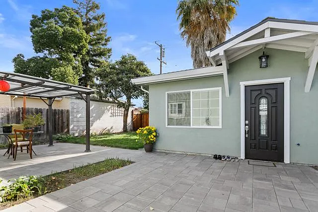 1 bed, 510 sqft, $2,800 — Photo 2