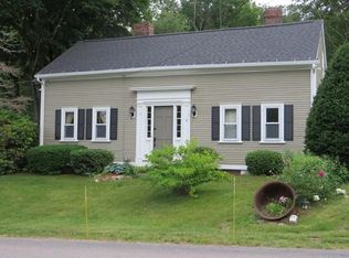 5 High St, Ashburnham, MA 01430
