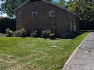 217 Kazwell St APT 4, Willow Springs, IL 60480