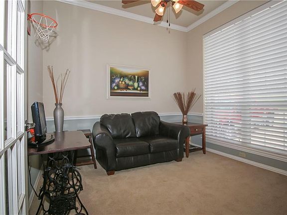 4th image of 5246 Country Club Dr