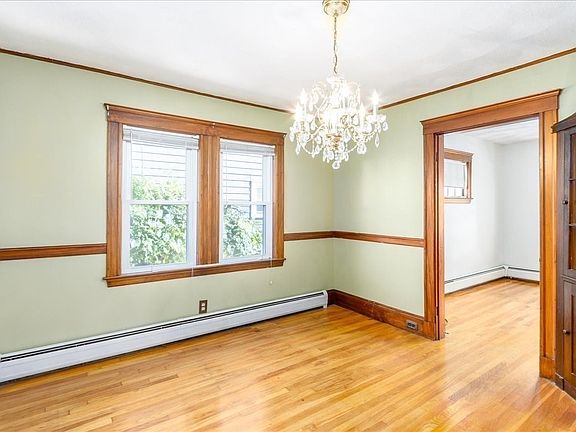 5th image of 27 Stearns Ave