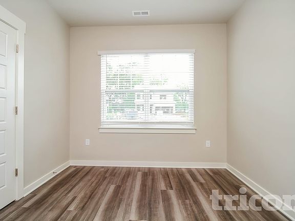 5th image of 1748 Lannister Ave