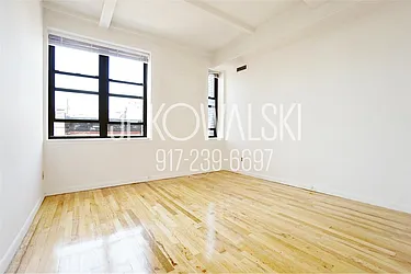 Rented by R New York