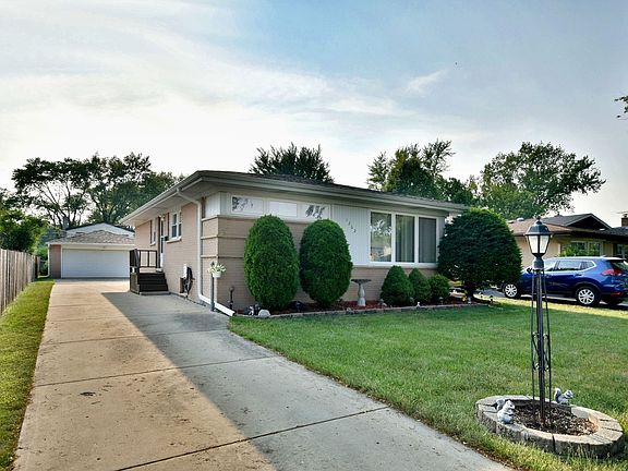 4th image of 1262 S Mitchell Ave